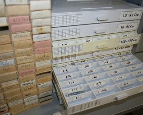 Касетница для хранения радиодеталей