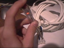 Индикаторы и указатели напряжения